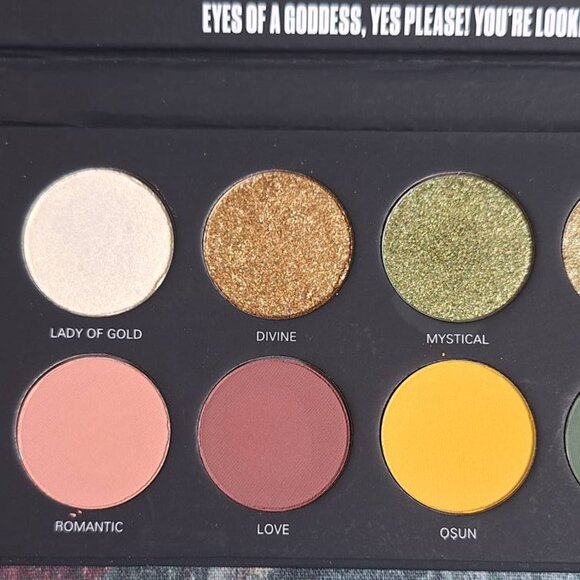 💛 UOMA Beauty – Black Magic “Allure” Eyeshadow Palette (Lightly Swatched) - Picture 2 of 5